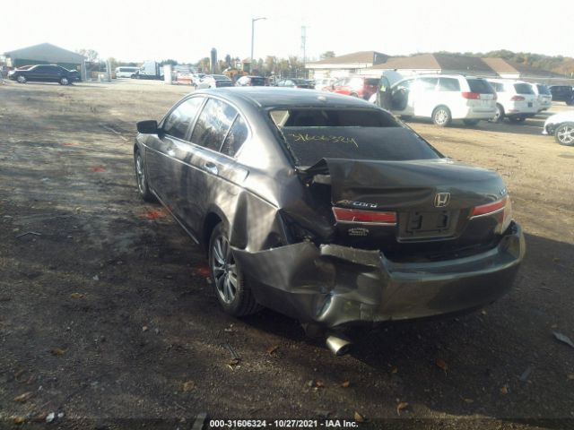 Photo 2 VIN: 1HGCP3F81BA012051 - HONDA ACCORD SDN 