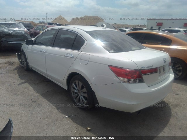 Photo 2 VIN: 1HGCP3F81BA030002 - HONDA ACCORD SDN 