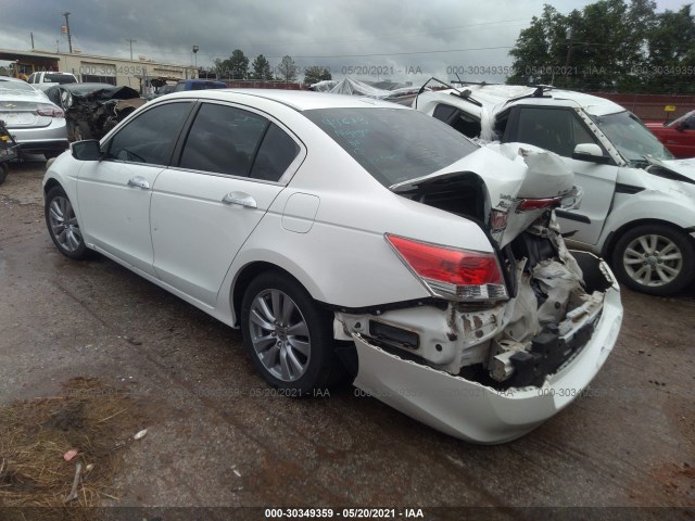 Photo 2 VIN: 1HGCP3F81BA032316 - HONDA ACCORD SDN 