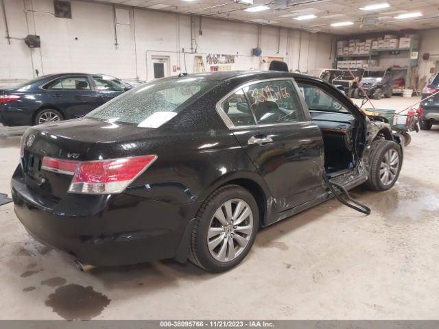 Photo 3 VIN: 1HGCP3F81CA000502 - HONDA ACCORD 