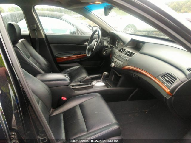 Photo 4 VIN: 1HGCP3F81CA009653 - HONDA ACCORD SDN 