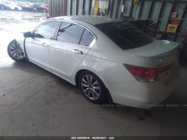 Photo 2 VIN: 1HGCP3F81CA010950 - HONDA ACCORD SDN 