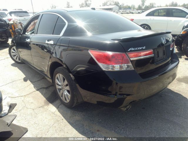 Photo 2 VIN: 1HGCP3F81CA013279 - HONDA ACCORD SDN 