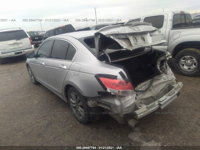 Photo 2 VIN: 1HGCP3F81CA020118 - HONDA ACCORD SDN 