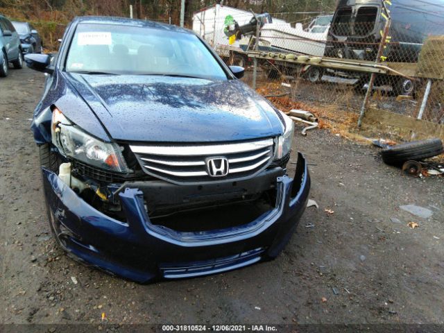 Photo 5 VIN: 1HGCP3F81CA022144 - HONDA ACCORD SDN 