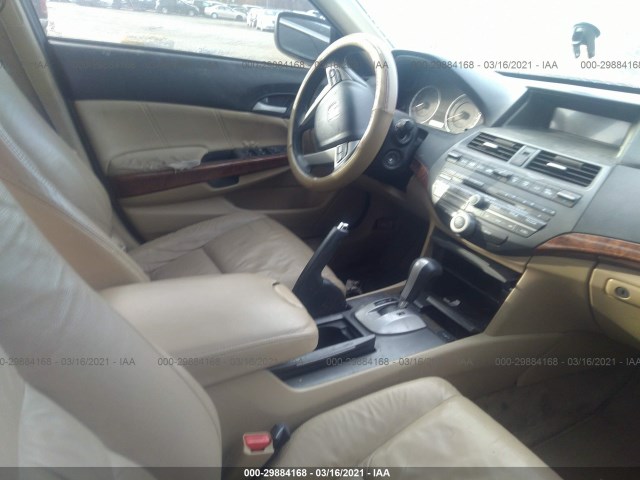 Photo 4 VIN: 1HGCP3F81CA031118 - HONDA ACCORD SDN 