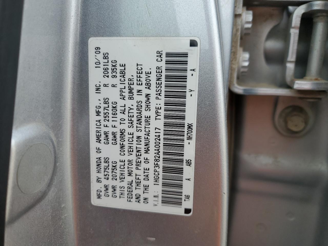 Photo 11 VIN: 1HGCP3F82AA002417 - HONDA ACCORD 