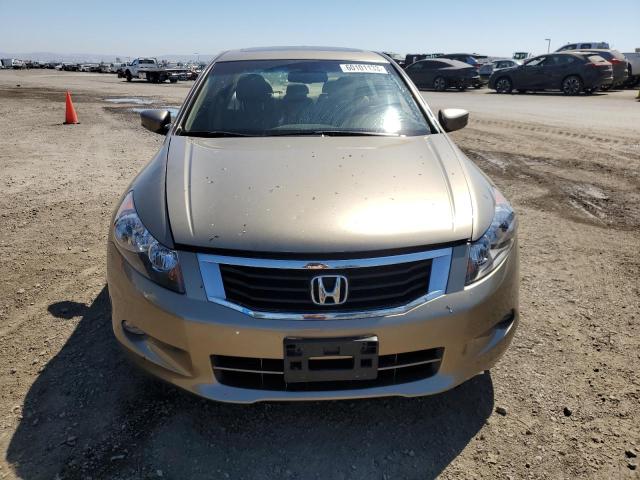 Photo 4 VIN: 1HGCP3F82AA004541 - HONDA ACCORD 