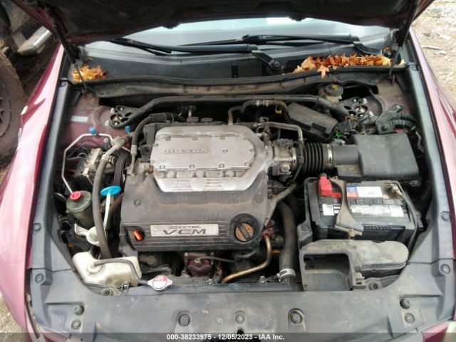 Photo 9 VIN: 1HGCP3F82BA001625 - HONDA ACCORD 