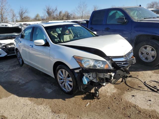 Photo 3 VIN: 1HGCP3F82BA002726 - HONDA ACCORD 