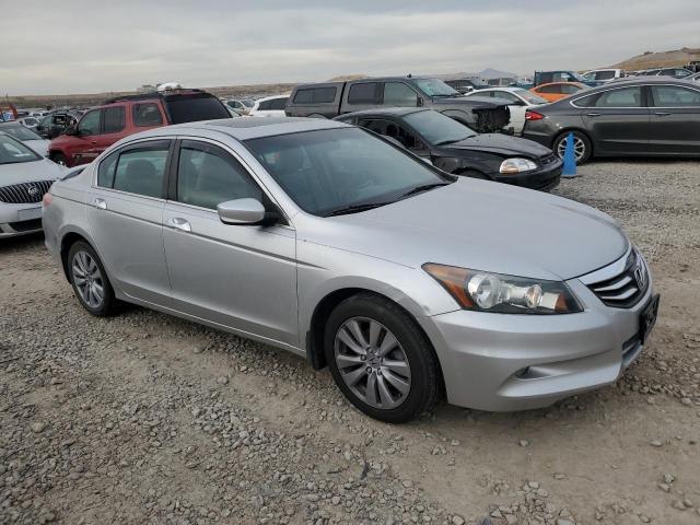 Photo 3 VIN: 1HGCP3F82BA011426 - HONDA ACCORD EXL 