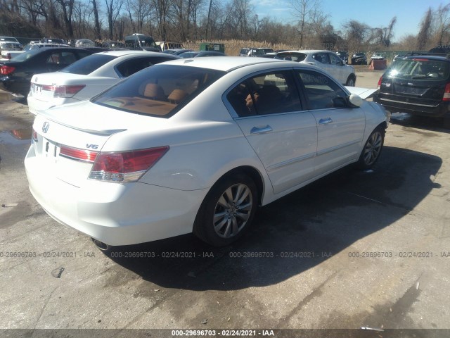 Photo 3 VIN: 1HGCP3F82CA017101 - HONDA ACCORD SDN 