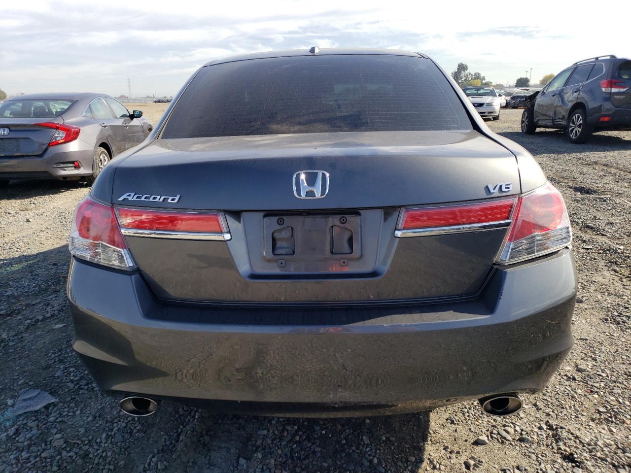 Photo 5 VIN: 1HGCP3F82CA033802 - HONDA ACCORD 