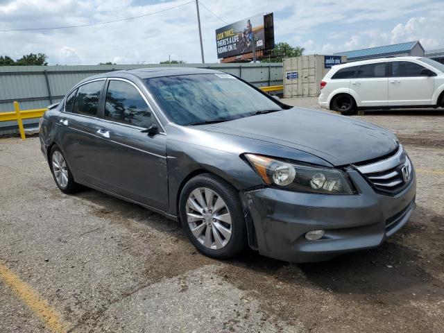 Photo 3 VIN: 1HGCP3F82CA037610 - HONDA ACCORD 