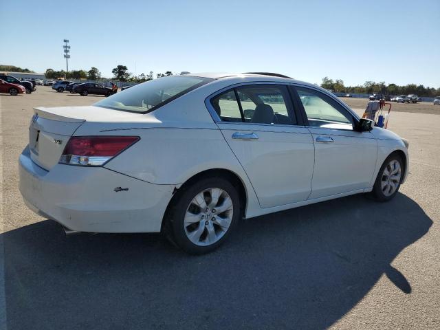 Photo 2 VIN: 1HGCP3F83AA003771 - HONDA ACCORD 