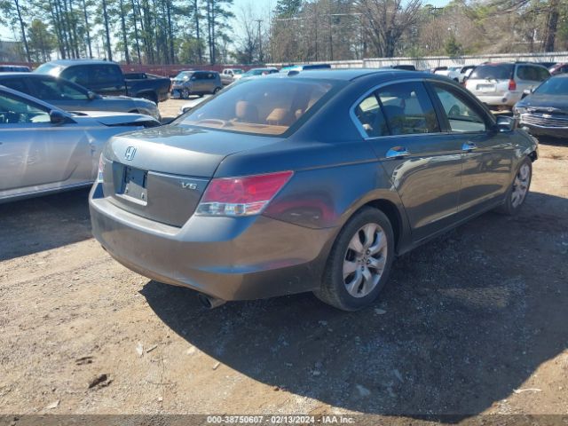 Photo 3 VIN: 1HGCP3F83AA013796 - HONDA ACCORD 