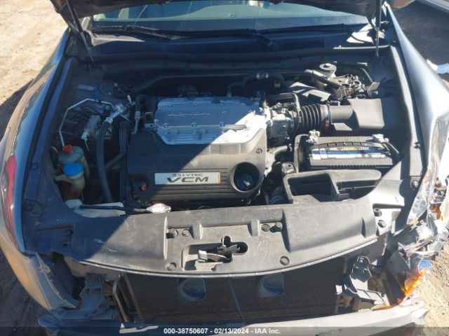 Photo 9 VIN: 1HGCP3F83AA013796 - HONDA ACCORD 