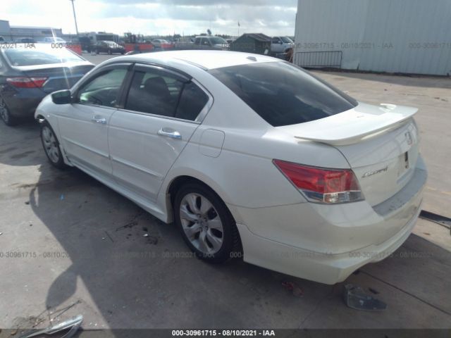 Photo 2 VIN: 1HGCP3F83AA021963 - HONDA ACCORD SDN 