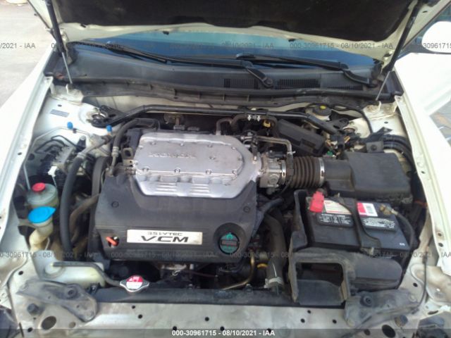 Photo 9 VIN: 1HGCP3F83AA021963 - HONDA ACCORD SDN 