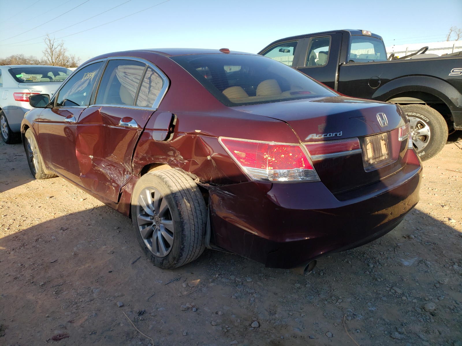 Photo 2 VIN: 1HGCP3F83BA024637 - HONDA ACCORD EXL 