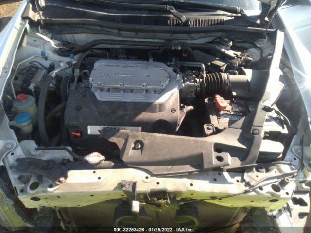 Photo 9 VIN: 1HGCP3F83BA025481 - HONDA ACCORD SDN 