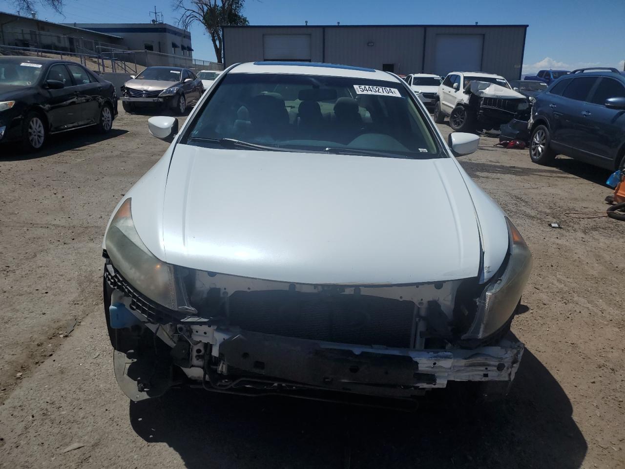 Photo 4 VIN: 1HGCP3F83CA000386 - HONDA ACCORD 