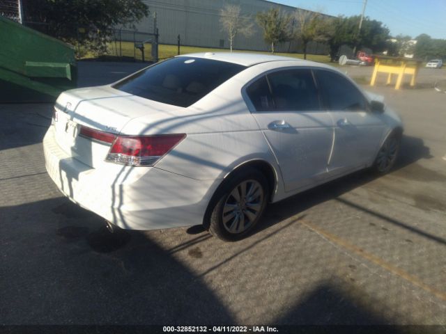 Photo 3 VIN: 1HGCP3F83CA012750 - HONDA ACCORD SDN 