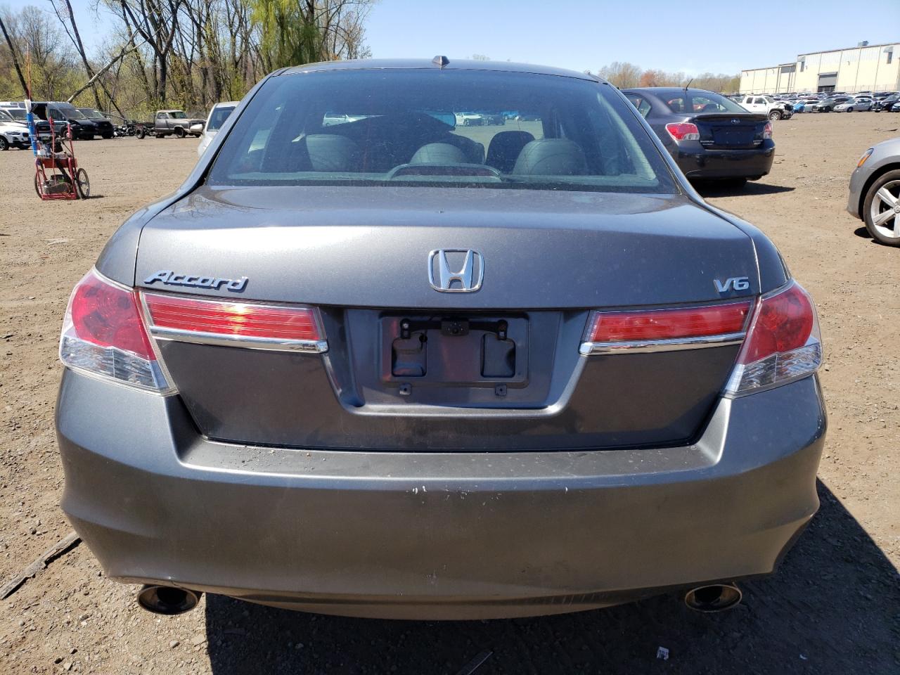 Photo 5 VIN: 1HGCP3F83CA038197 - HONDA ACCORD 