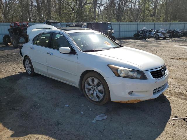 Photo 3 VIN: 1HGCP3F84AA005559 - HONDA ACCORD 