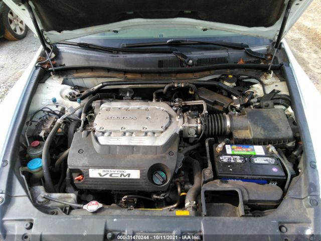 Photo 9 VIN: 1HGCP3F84AA007456 - HONDA ACCORD SDN 