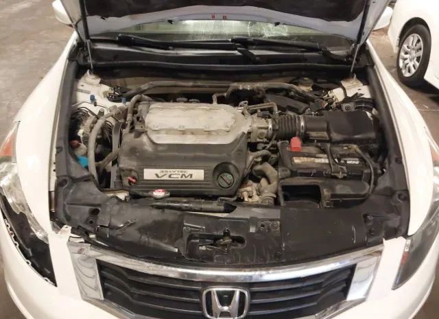 Photo 9 VIN: 1HGCP3F84AA011118 - HONDA ACCORD SDN 