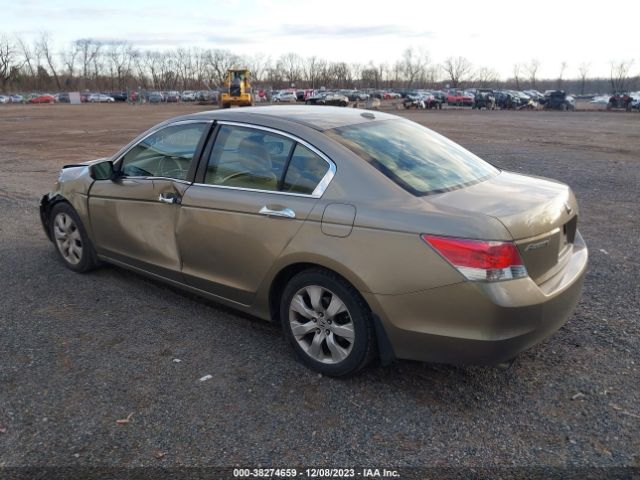 Photo 2 VIN: 1HGCP3F84AA017713 - HONDA ACCORD 