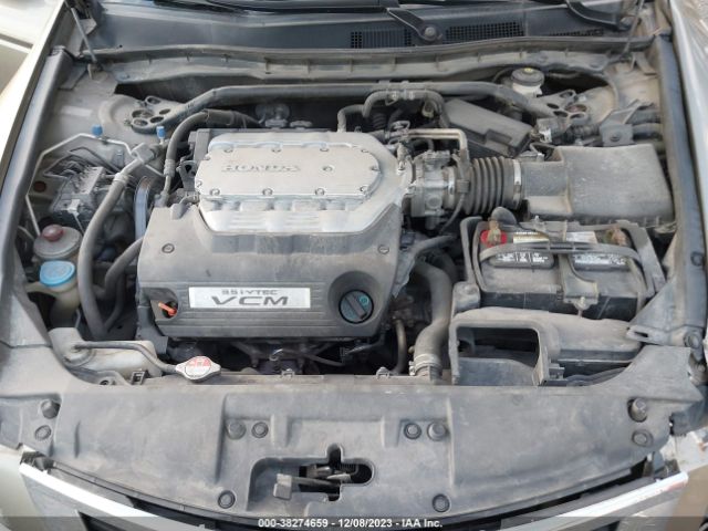 Photo 9 VIN: 1HGCP3F84AA017713 - HONDA ACCORD 