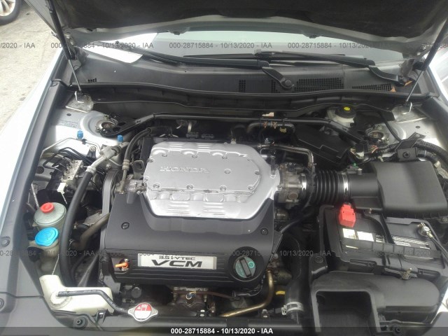 Photo 9 VIN: 1HGCP3F84AA020059 - HONDA ACCORD SDN 