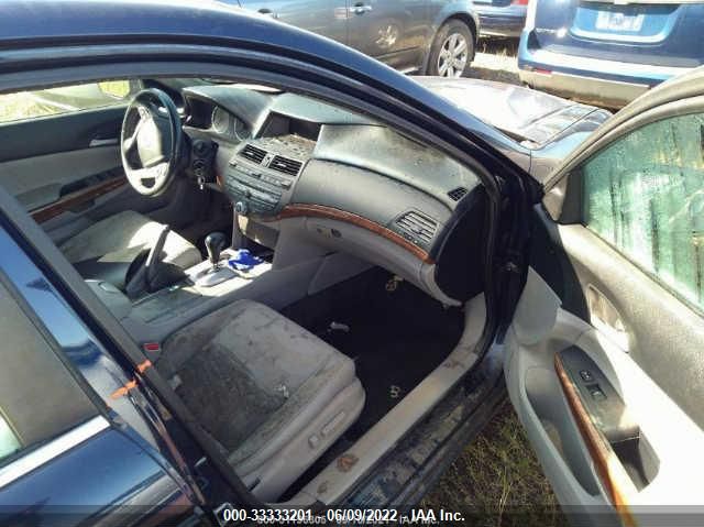 Photo 4 VIN: 1HGCP3F84BA016644 - HONDA ACCORD SDN 