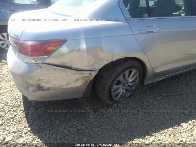 Photo 5 VIN: 1HGCP3F84BA017048 - HONDA ACCORD SDN 