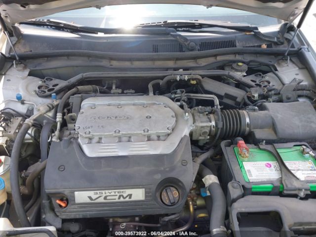 Photo 9 VIN: 1HGCP3F84BA030222 - HONDA ACCORD 