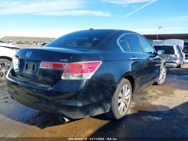 Photo 3 VIN: 1HGCP3F84CA015771 - HONDA ACCORD 