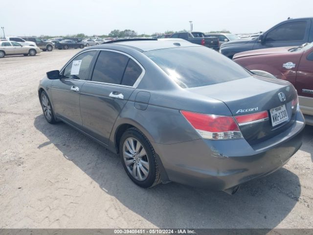 Photo 2 VIN: 1HGCP3F84CA025426 - HONDA ACCORD 