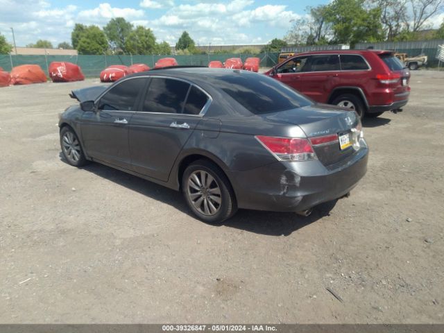 Photo 2 VIN: 1HGCP3F84CA037589 - HONDA ACCORD 