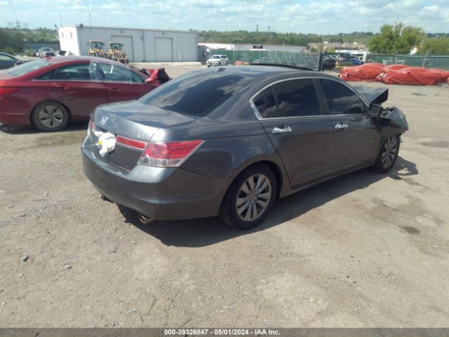 Photo 3 VIN: 1HGCP3F84CA037589 - HONDA ACCORD 