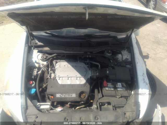 Photo 9 VIN: 1HGCP3F84CA040167 - HONDA ACCORD SDN 