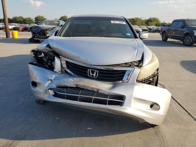 Photo 4 VIN: 1HGCP3F85AA002461 - HONDA ACCORD EXL 