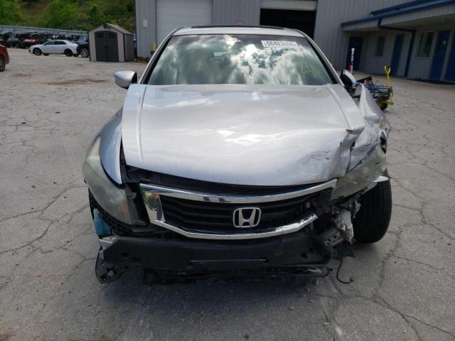 Photo 4 VIN: 1HGCP3F85AA009037 - HONDA ACCORD 