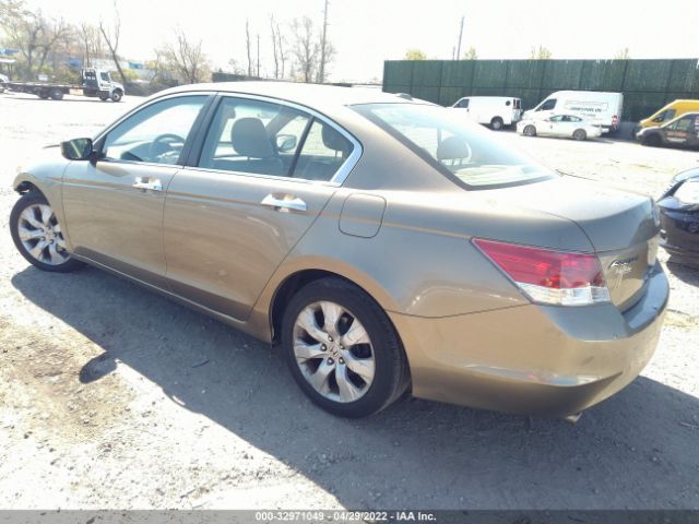 Photo 2 VIN: 1HGCP3F85AA011435 - HONDA ACCORD SDN 