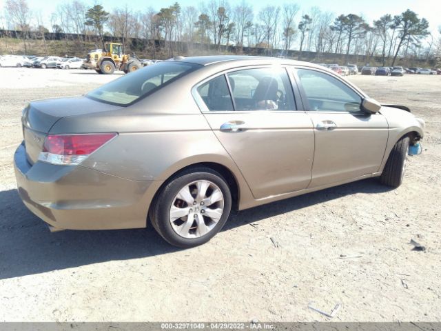 Photo 3 VIN: 1HGCP3F85AA011435 - HONDA ACCORD SDN 