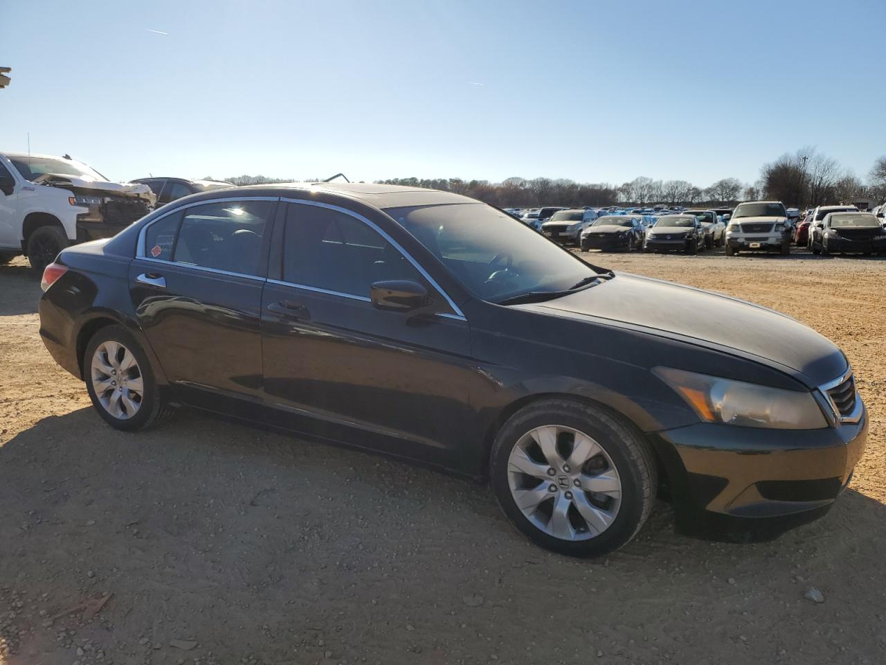 Photo 3 VIN: 1HGCP3F85AA022452 - HONDA ACCORD 