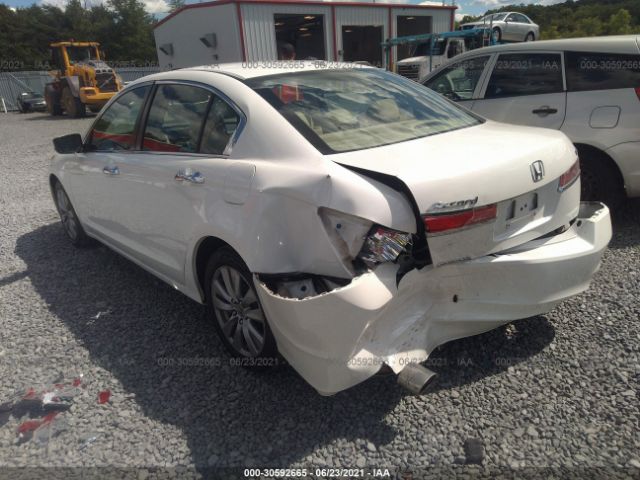 Photo 2 VIN: 1HGCP3F85CA042641 - HONDA ACCORD SDN 