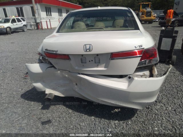 Photo 5 VIN: 1HGCP3F85CA042641 - HONDA ACCORD SDN 