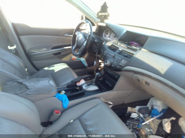 Photo 4 VIN: 1HGCP3F86AA014196 - HONDA ACCORD SDN 